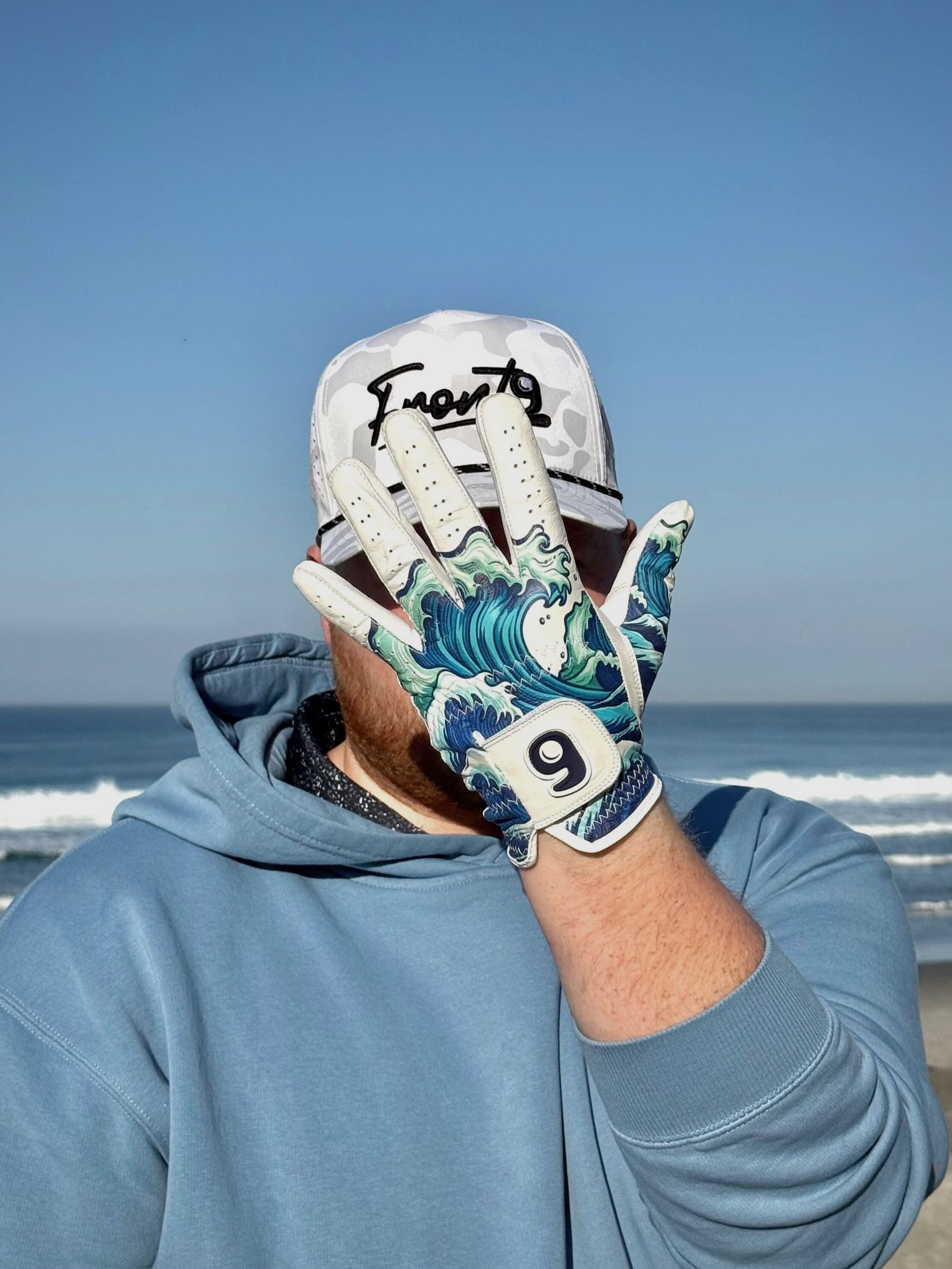 The Wave Golf Glove